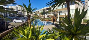 House in Cond Next to Beach