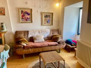 Maisons de vacances Charmante maison au coeur d-un village auvergnat : photos des chambres
