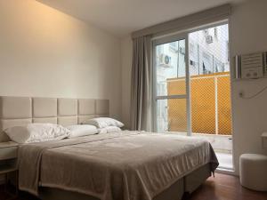 Leblon - 200 mts da praia!