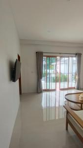 2-Bedroom Pool House