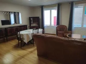 Grand T2 Hypercentre, rue calme - 屈伊朗