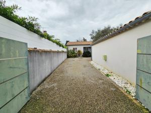 Villa moderne avec piscine privée