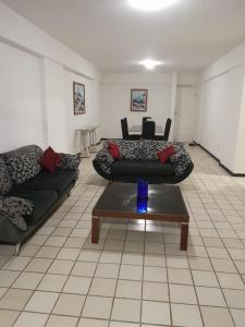 Apartamento 2 ruas beira mar espaçoso 15 pessoas
