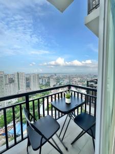 Condo Near Ayala Cebu City in Cityscape Grand Tower