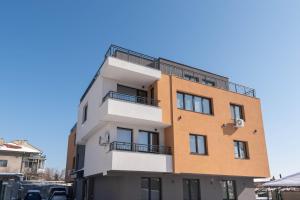 Sunny Ap & Parking 5min From The Beach