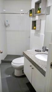 HERMOSO APARTAMENTO EN ZONA TRANQUILA , Beautiful Apartament with Amenties Quiet area