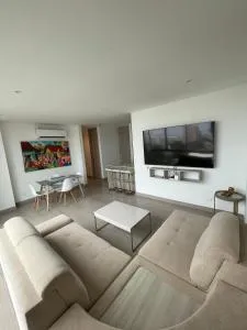 BH-801 Distrito 90 Luxury Suite - La Mina