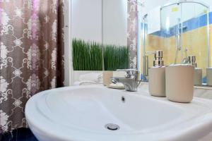 Giardino dei Libri - San Giuliano Milanese - by Host4U