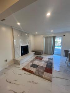 Luxury Waterfront Getaway