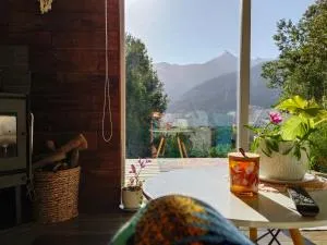 Acogedora cabaña en el bosque, acceso solo camionetas 4x4 - Los Ladrillos