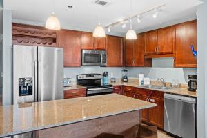 Laketown Wharf #0226