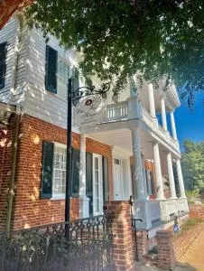 Downtown Natchez Elegant 1835 Antebellum House - Saint John