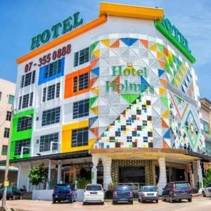 Hotel Holmes Johor Jaya - 马西