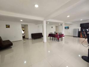 Kandy Panoramic MPM Deluxe suit Airconditioned-4A2
