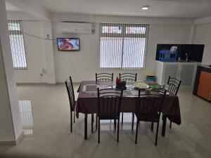 Kandy Panoramic MPM Deluxe suit Airconditioned-4B1