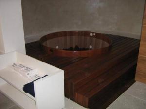 Quarto para Moças - Girls Room - Somente Mulheres - Only Girls