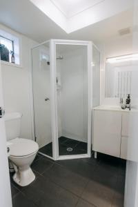 Ohana - Stylish Central Byron Studio - free secure parking