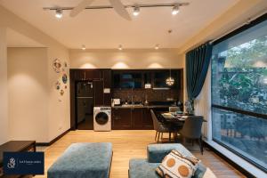 High-ser Apt w Greenview, Projector and 2BR incenter - So warmly and spacious