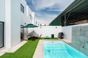 Luxurious Residence 3 BR Private Pool in San Carlos - La Soledad