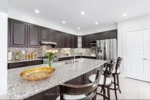 Beautiful 4 bed 3 master bedrooms-pvt washrooms - Georgetown