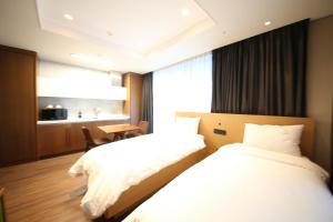 Haeundae W Residence Hotel