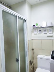 An-Dys Point, Field Residences