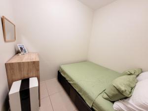 An-Dys Point, Field Residences