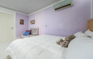 Gyeongju Magic Castle Pension Pets Friendly