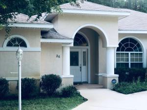 Cozy Private Home Close to the I95 Exit 284