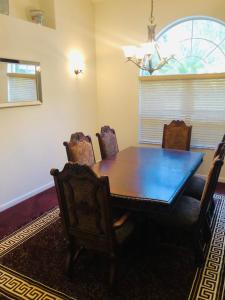 Cozy Private Home Close to the I95 Exit 284