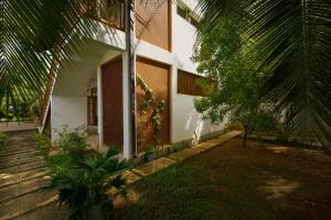 Kandakuliya Sunrise Beach Villas