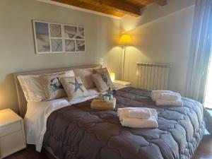 Romantic Penthouse with view over the Umbrian hill