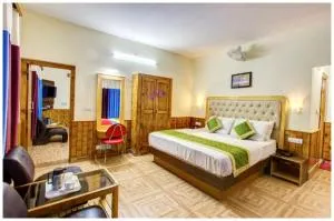 MALL ROAD HOTEL S A M I R U P A L A C E near temple and garden - Duff Dunbar