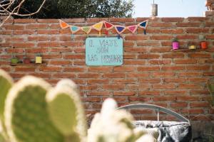 Huaka Hostel and Guest house