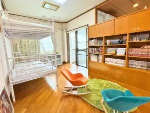 石垣島グループの宿 2216 にじいろ ユーグレナモール内 - Tonogusuku