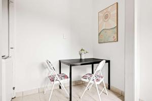 Private Single Room - Mins to Train Station - Shared Bathroom