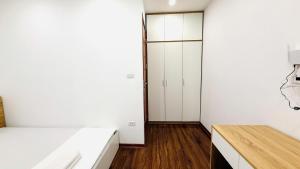 Era Apartment Thinh Hao