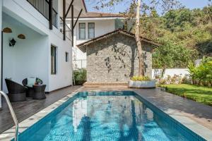 Trezora Candolim - Luxury 4bhk villa with pool