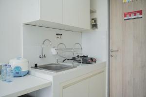 Comfort and Warm Studio Room at Akasa Pure Living BSD Apartment By Travelio