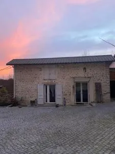 Gite De Lasbareilles - Meillon