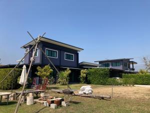 บ้านฮิมฝั่งแกนแฟมิลี่