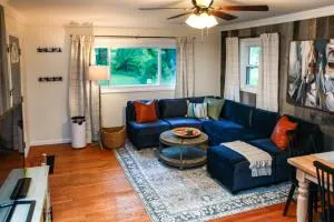 Alice Rocks - Wallingford