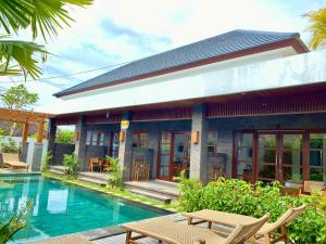 Kubera Villa Kemenuh by Prasi