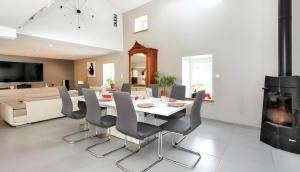 Villa spacieuse à Divajeu avec piscine privée