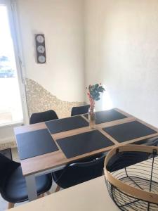 Appartements Charmant duplex avec belle vue mer la plage a 100 m : photos des chambres