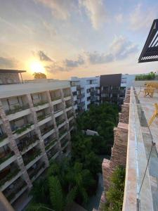 Luxury Studio Rooftop,Pool,Gym,Wifi,close to Beach