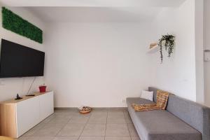 Oura Beach Apartment