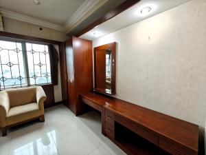 Large 3BR Cieumbuluit Apt Near PVJ & Ciwalk by 2ndHome