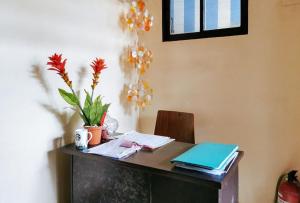 RedDoorz Segra Square Pension House