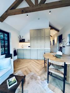 Landhuisje ter Heide - charming cottage with hottub